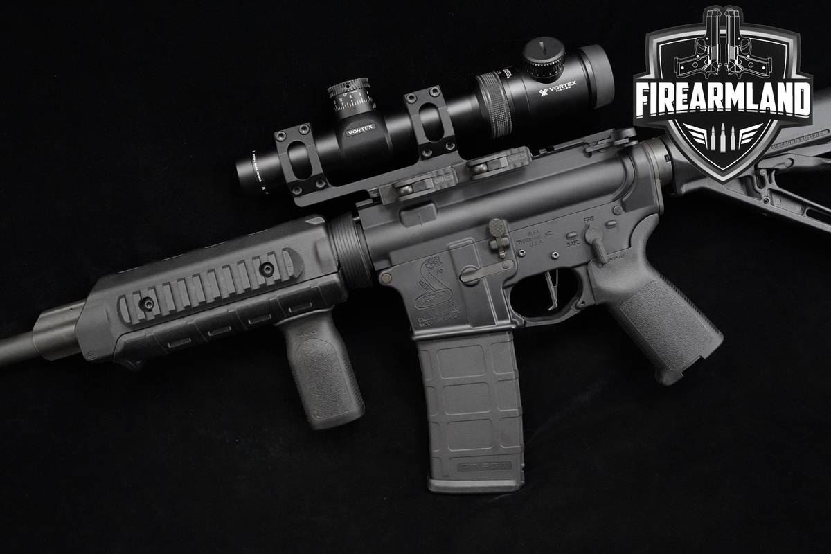 Bushmaster XM15 E2S 5.56 NATO AR-15 AR15 Bushmaster-XM15 E2S +VORTEX VIPER
