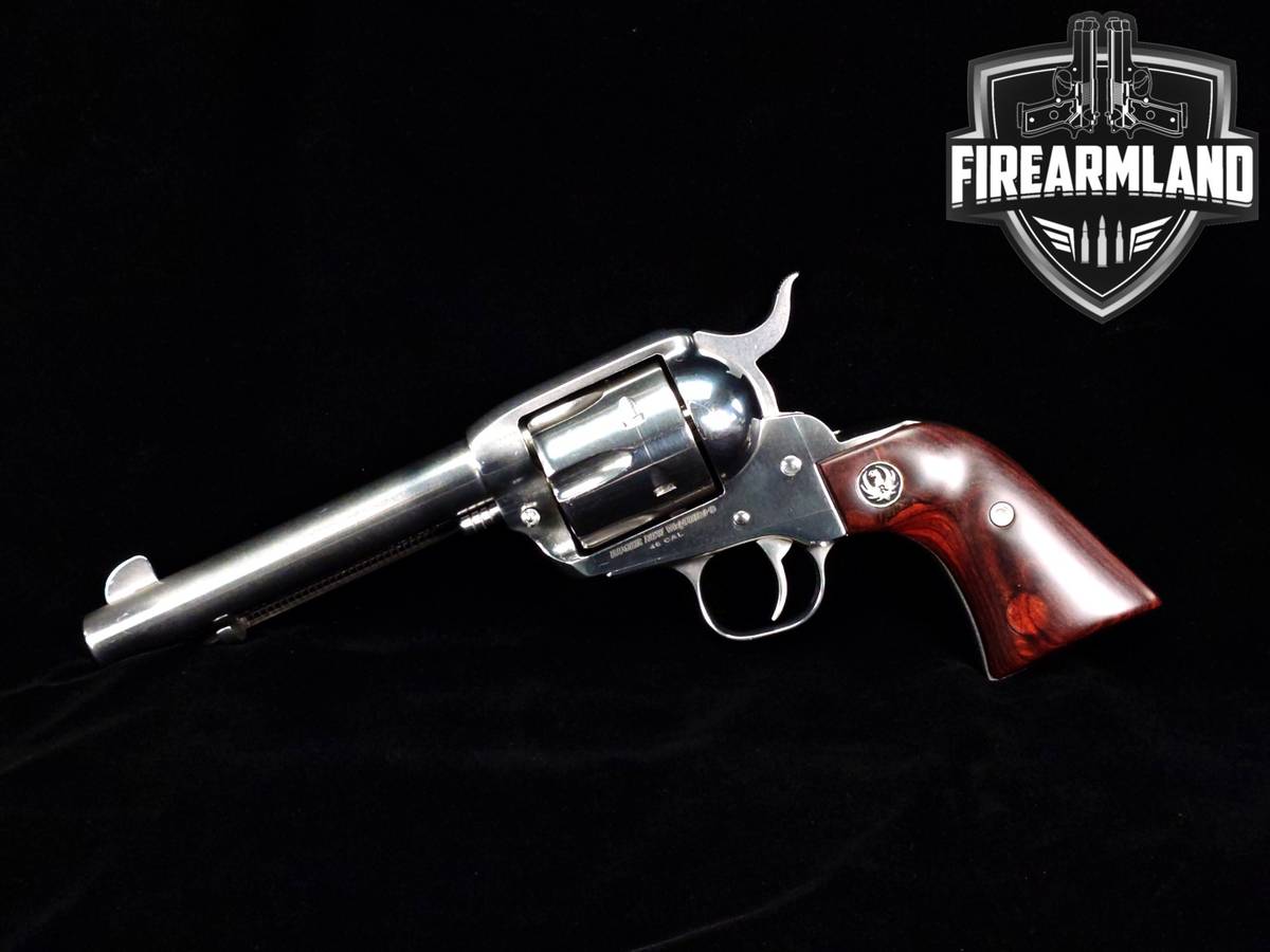 Ruger Vaquero New 45 Colt 5.5" High-Gloss Stainless Revovler +ORIG CASE