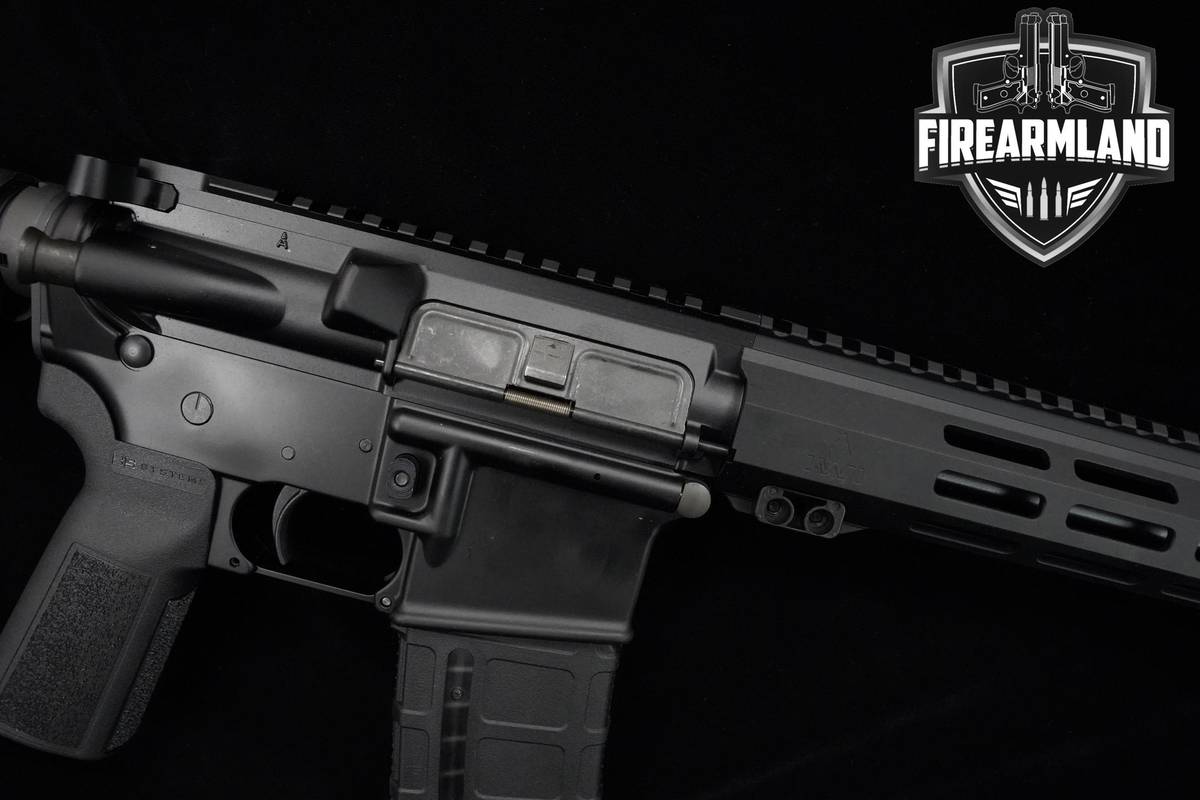LIKE-NEW IWI Zion Z-15 5.56 NATO AR-15 AR15 AR 16" IWI Zion-15 Z15