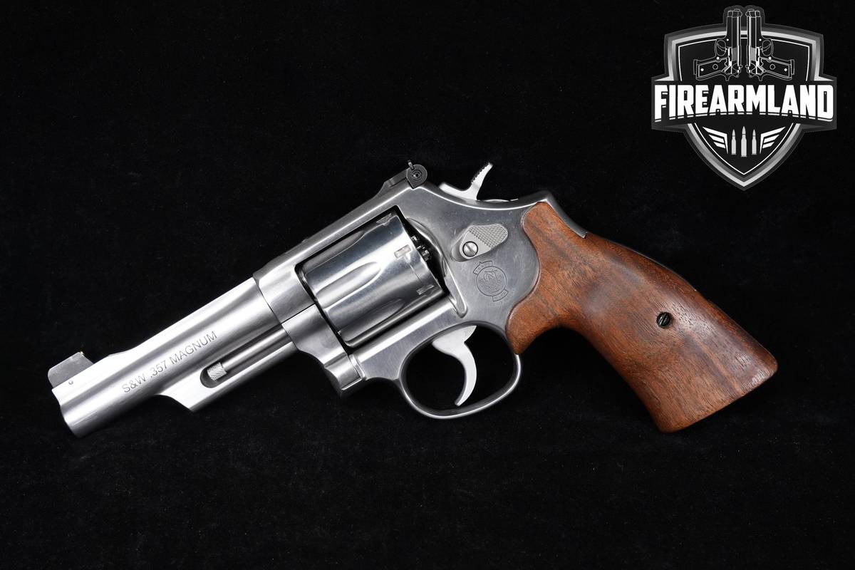Smith & Wesson S&W 686-7 Plus 357 Magnum 4" Target Revolver +ORIG CASE