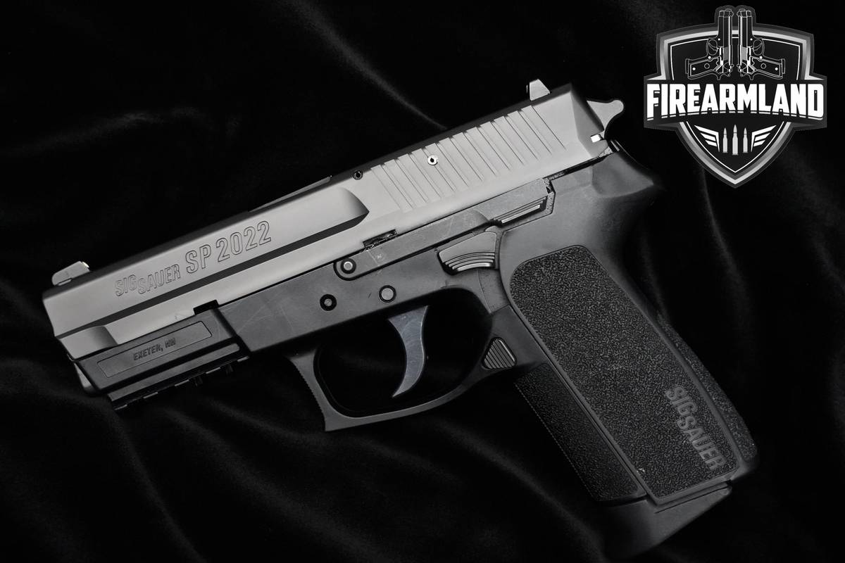 Sig Sauer SP2022 9mm DA/SA SP2022 3.9" 9 mm Sig-Sauer 10+1 Nitron 3 MAGS 