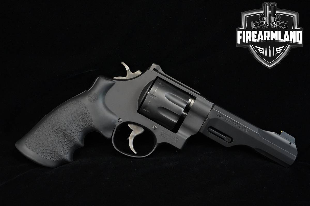 Smith & Wesson (S&W) 327 Performance Center 357 Magnum 5" S&W-327 327-PC