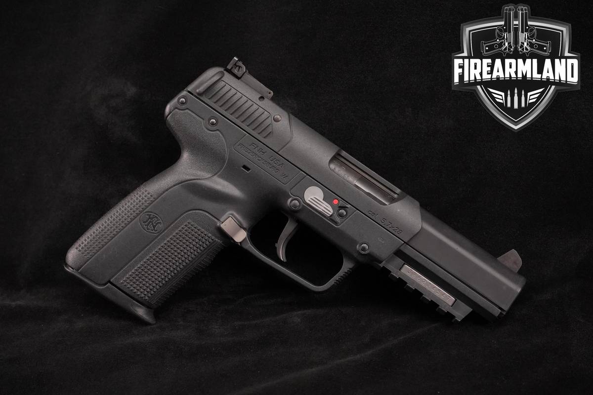 FN Five-seveN 5.7x28 4.8" 57 5 7 +2 MAGS