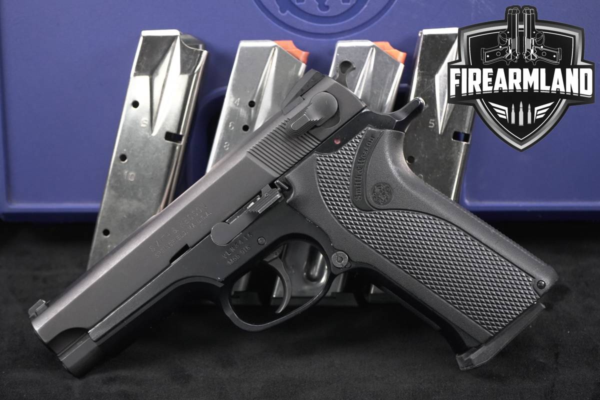 1992-1994 Smith & Wesson Model 915 3rd Gen Value Series S&W 9mm +5 MAGS