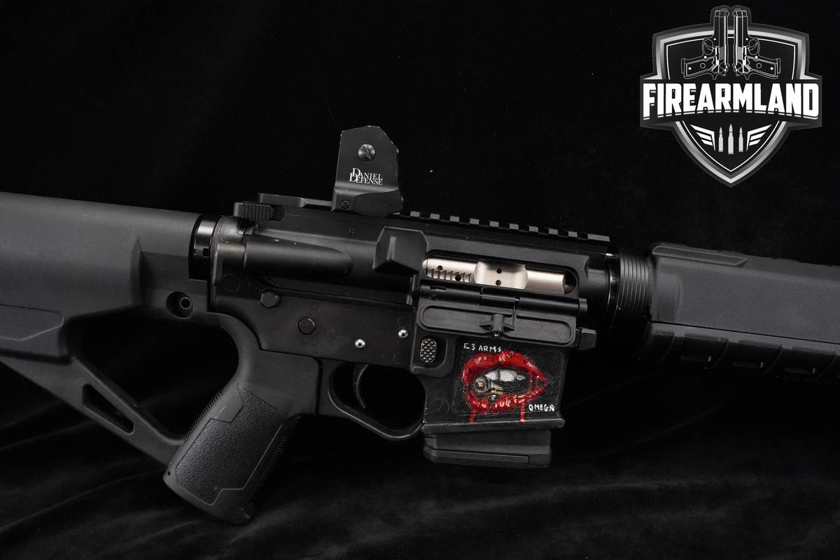 E3 Arms Omega-15 Gen II 5.56mm NATO (.223 Rem.) AR15 16" AR-15 +4 MAGS