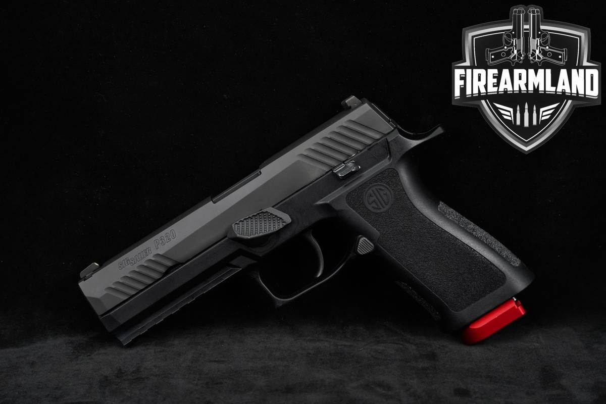 Sig Sauer P320 Full-Size 9mm 4.7" P-320 +4 MAGS & ORIG CASE