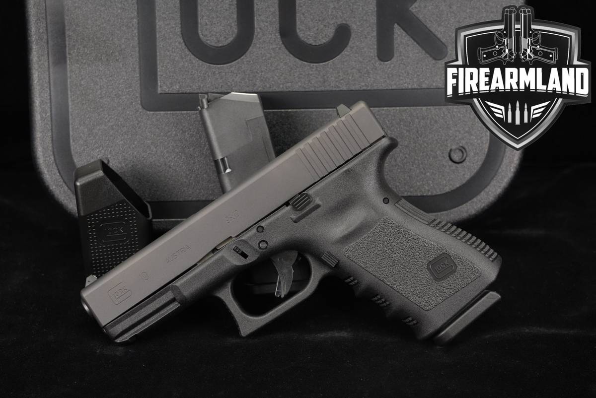 Glock 19 Gen3 G19 Gen 3 9mm 4.02 +2 MAGS & ORIG CASE