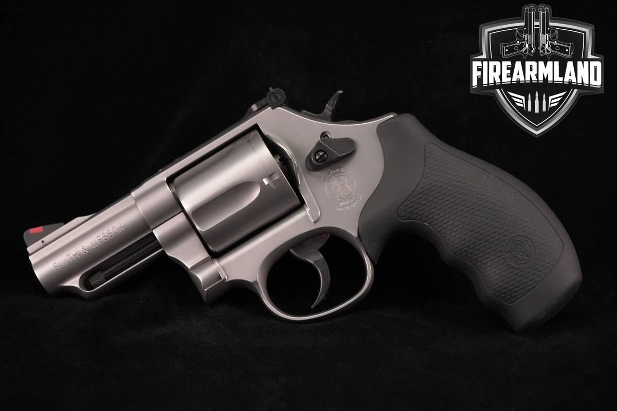 Smith & Wesson S&W Model 69 Combat Magnum 44Magnum