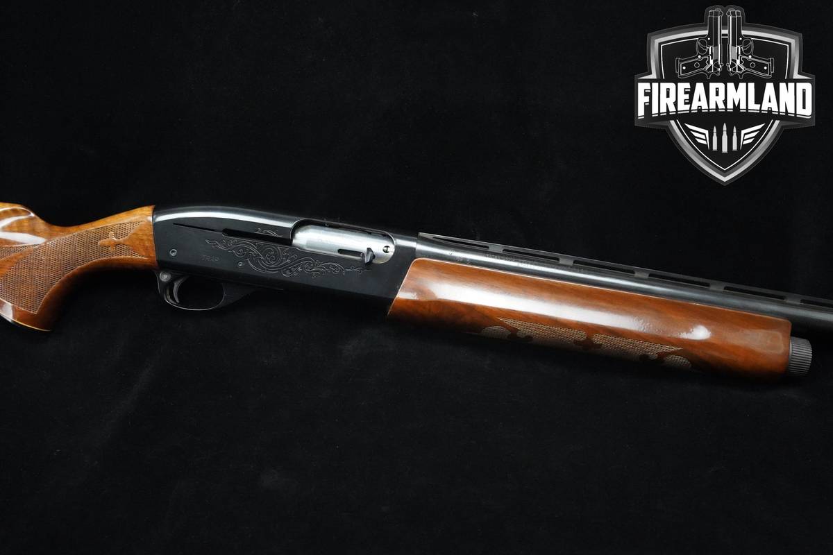 STUNNING Remington Model 1100 Trap 12-Gauge Blued Remington 1100 VENT RIB