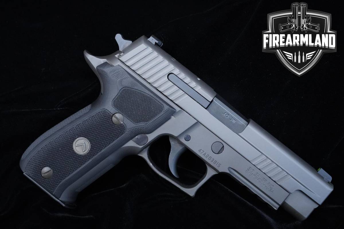 Sig Sauer P226 Legion 40 S&W 4.4" Legion Gray Sig-Sauer P226 P-226 +3 MAGS