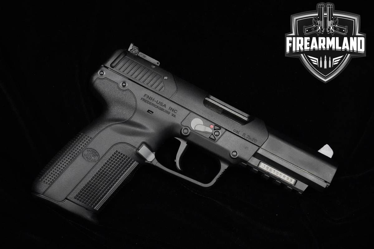 FN Five-seveN 5.7x28 4.8" FN FN-57 +3 MAGS
