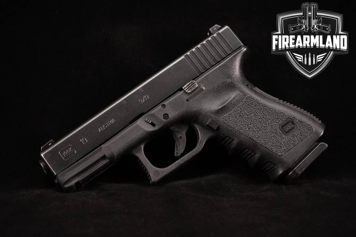 Glock 19 Gen3 9mm 4.02" Gen 3 G19 +3 MAGS & ORIG CASE