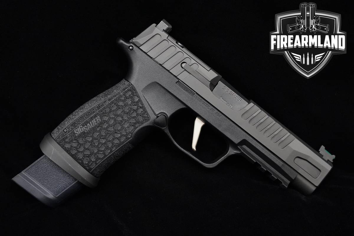 Sig Sauer P365 FUSE 9mm +3 MAGS & ORIG CASE