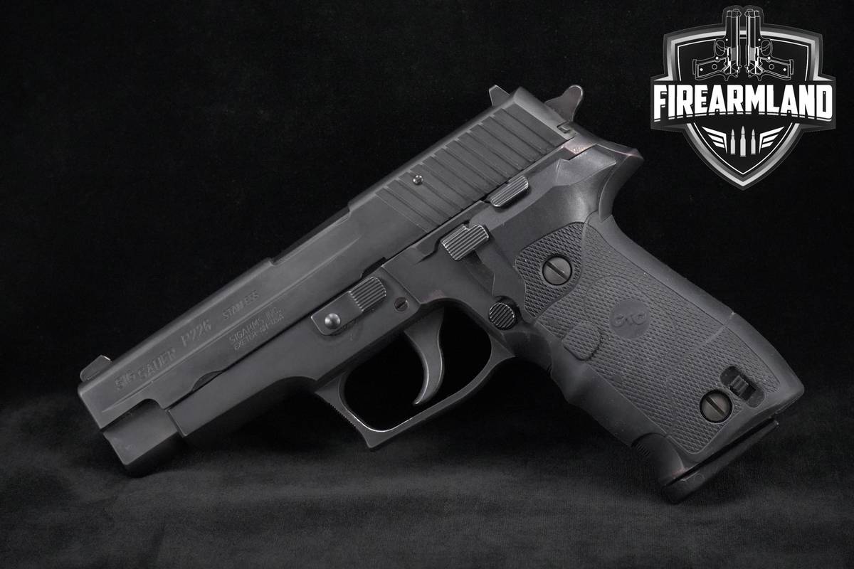 Sig Sauer P226 40 S&W 4.4" Nitron Sig-Sauer P226 P-226 +4 MAGS & ORIG CASE