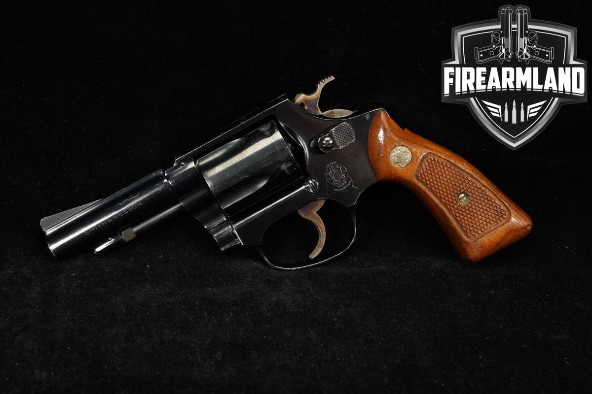 1969-1970 Smith & Wesson Model 36 Chiefs Special No Dash S&W 38 Spl PINNED