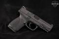 Smith & Wesson (S&W) M&P9 M2.0 Compact, No Thumb Safety 9mm Luger Black in Excellent Condition Image 3