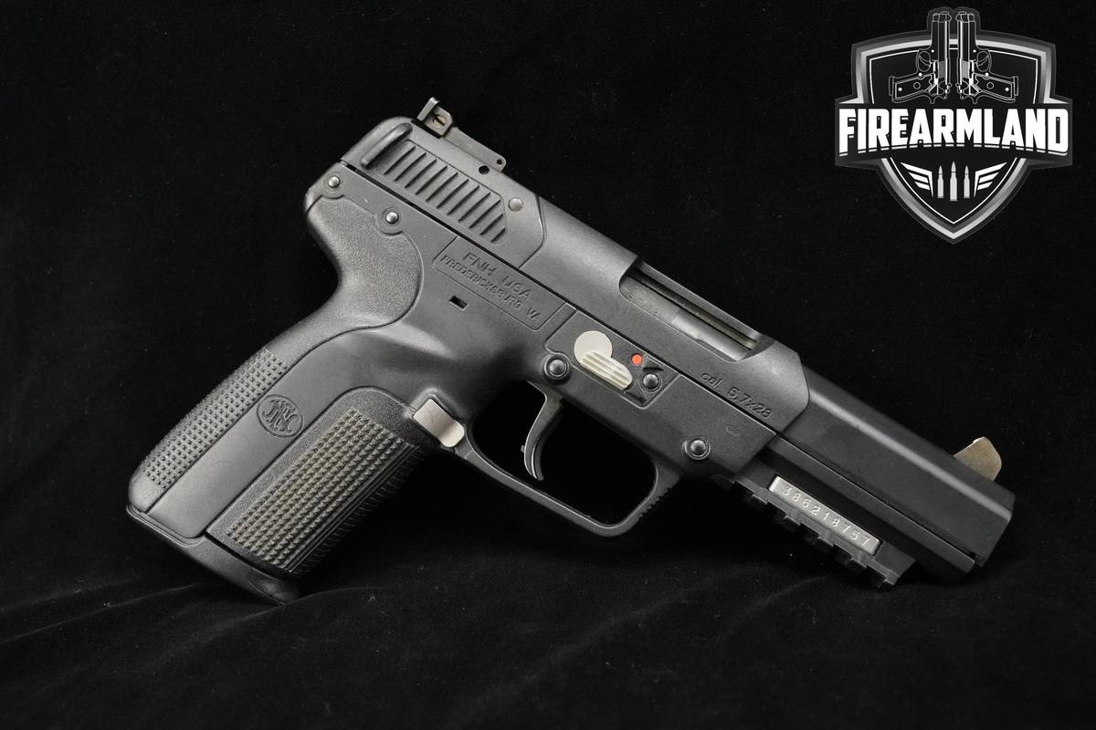 FN Five-seveN 5.7x28 4.75" FN-Five-seveN 57 5-7 +3 MAGS & ORIG CASE
