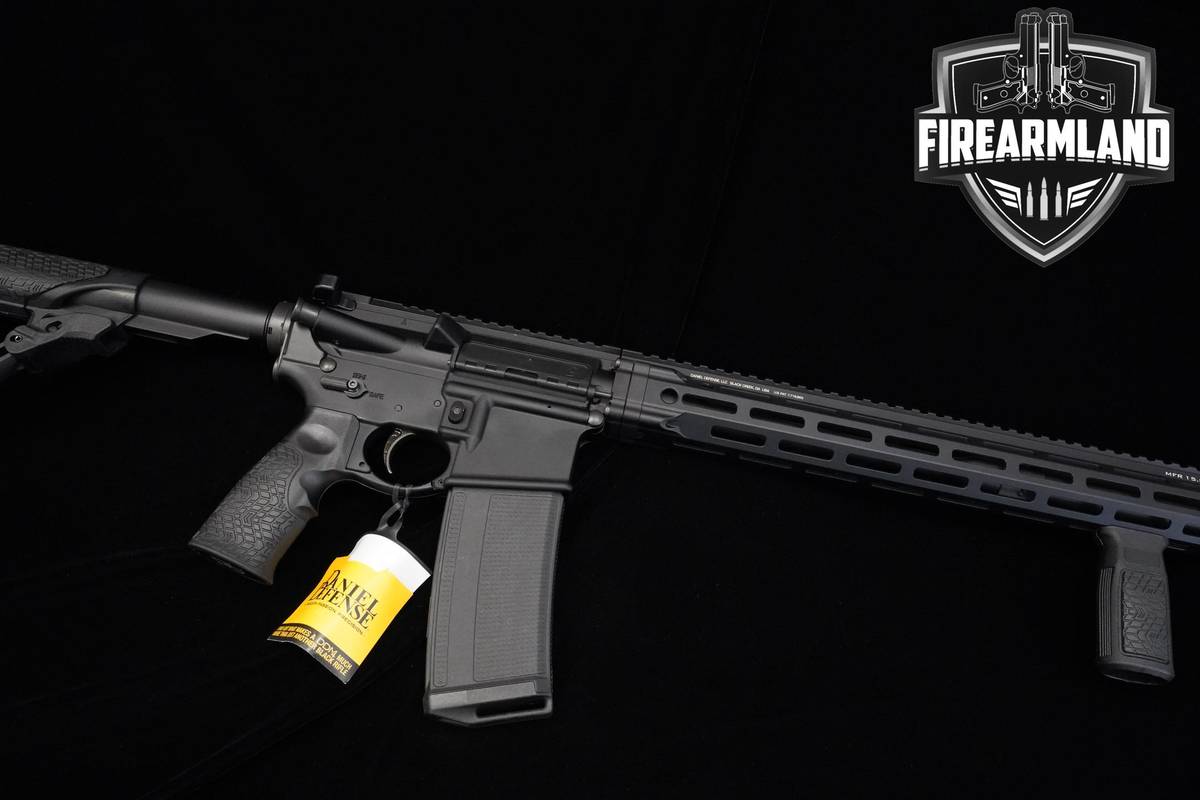 LIKE-NEW Daniel Defense DDM4 V7 AR-15 AR15 AR 16" DDM4 AR-15-AR15 AR DDM4V7