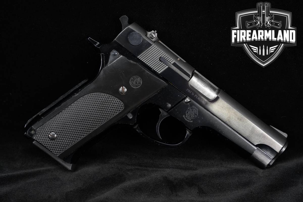 1977-1978 Smith & Wesson S&W Model 59 Gen 1 9mm 4" 4 MAGS