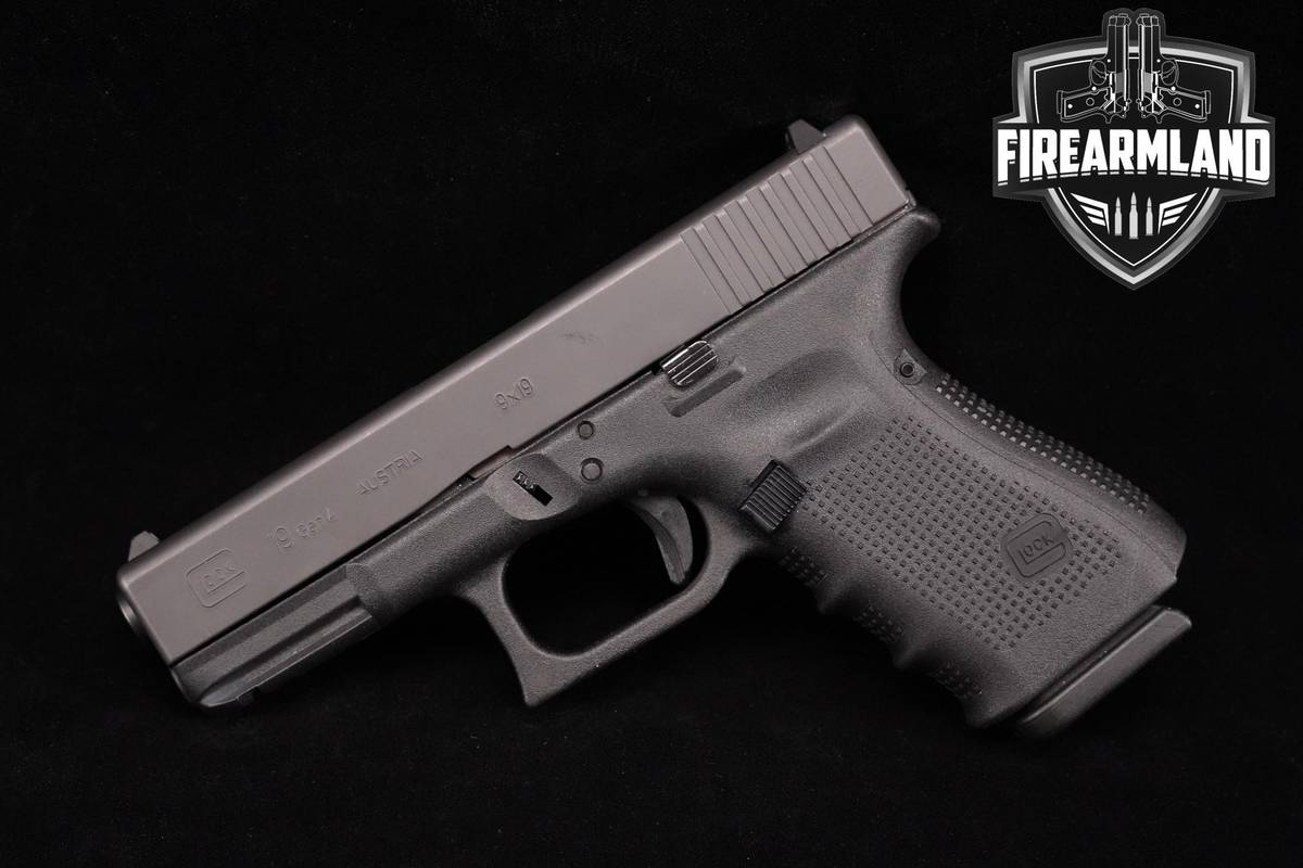 Glock 19 Gen4 9mm 4.02" G19 Gen-4 +3 MAGS & ORIG CASE