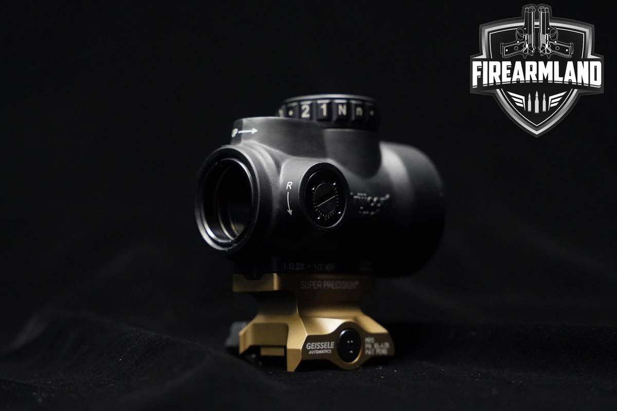 Trijicon MRO 1x25 Green 2.0 MOA Trijicon + Geissele Super Precision Mount