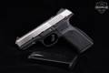 2013 Sturm Ruger SR40 .40 S&W Brushed Stainless in Excellent Condition Image 2