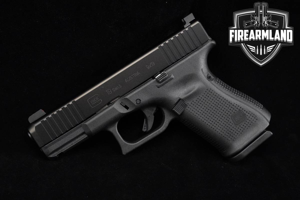 Glock 19 Gen5 9mm 4.02 G19 Gen 5 +3 MAGS & ORIG CASE
