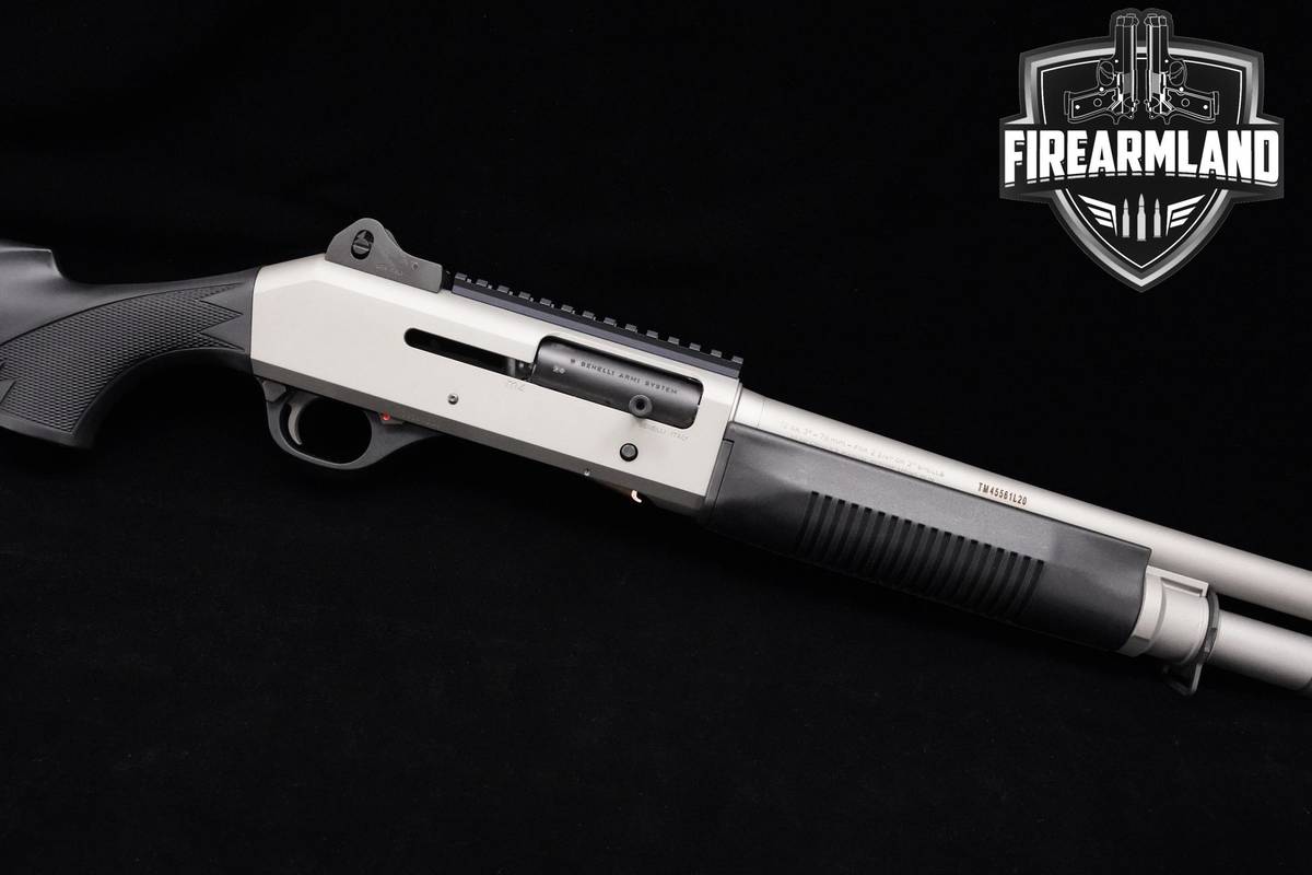 LIKE NEW MARINE Benelli M4 Tactical H2O M-4 12GA Titanium Benelli-M4 H2O