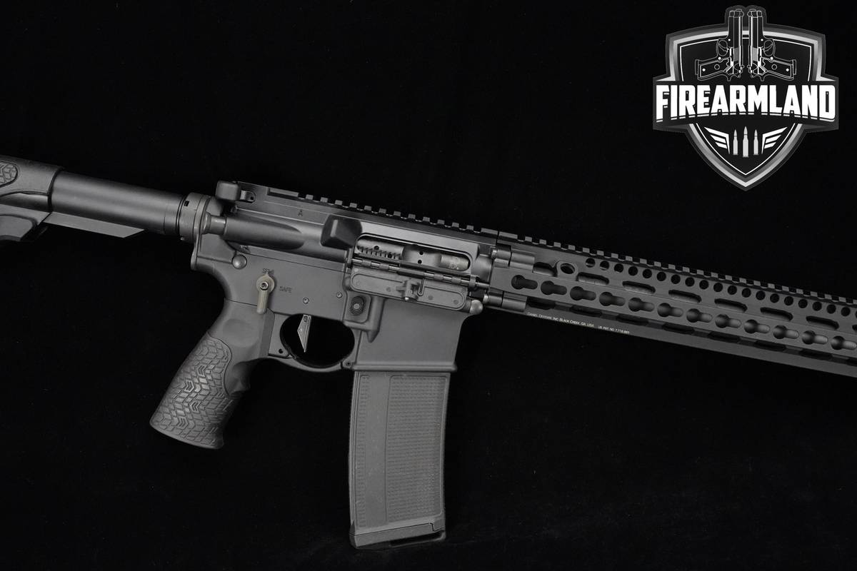 Daniel Defense DDM4V11 Pro 5.56 NATO AR15 AR-15 18" +ORIG CASE