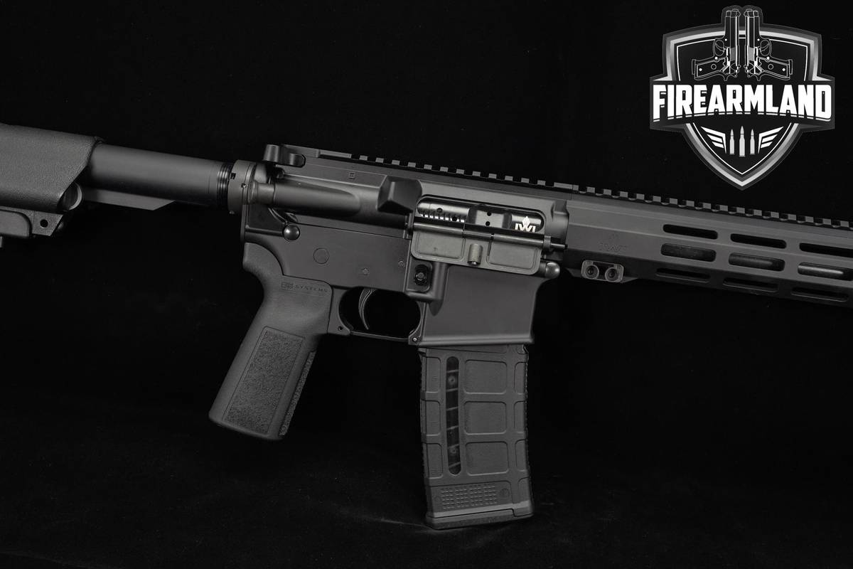 IWI Z-15 ZION 5.56 NATO 16" AR15 Z15 +5 MAGS & ORIG BOX