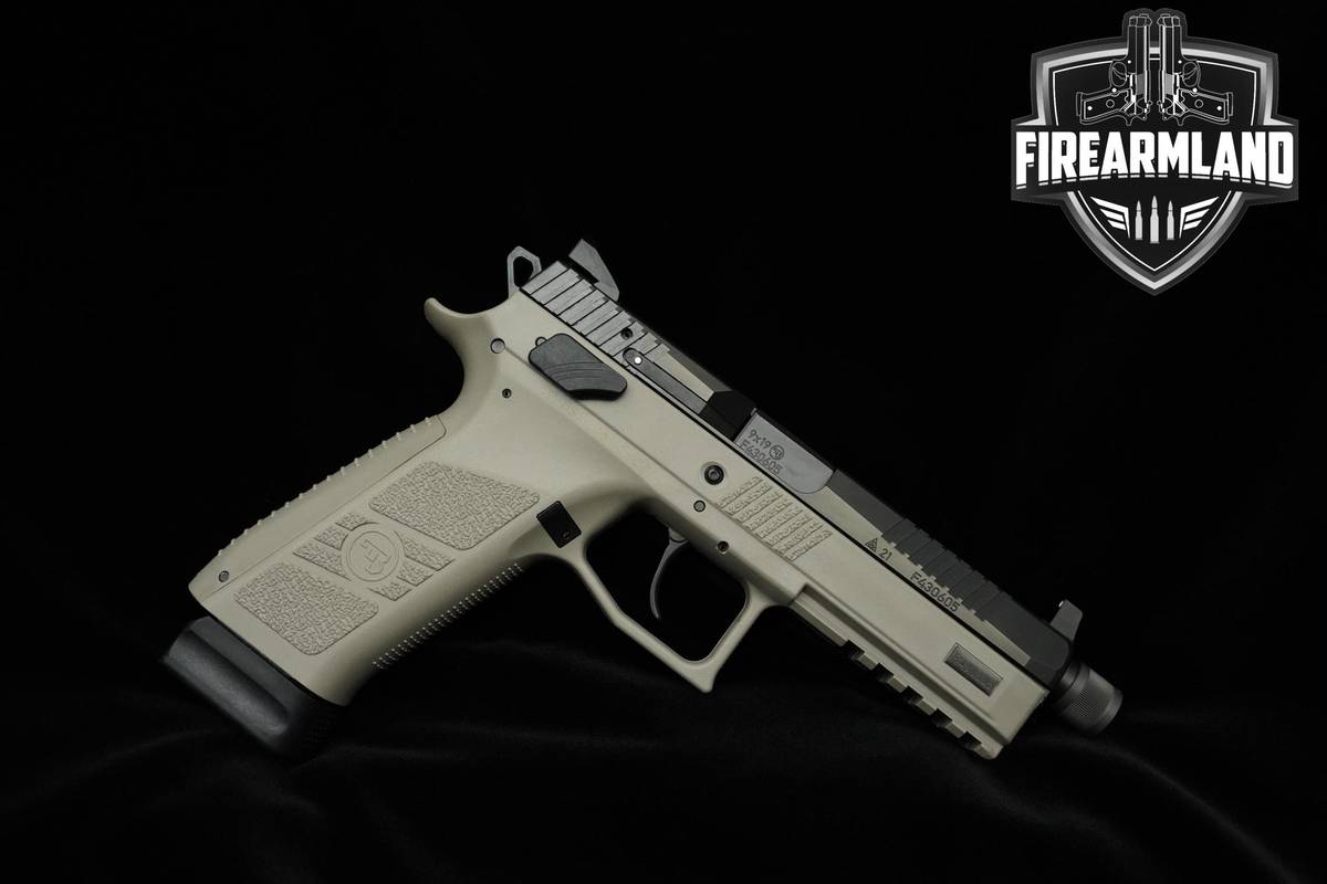CZ P-09 Suppressor-Ready 9mm 5.15" P-09 CZ P09 +2 MAGS & ORIG CASE