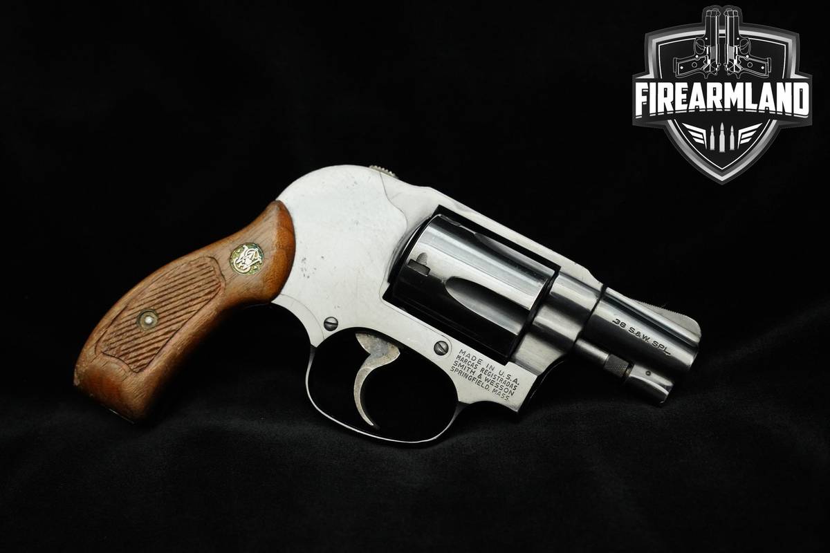 1983 Smith & Wesson (S&W) Model 49 38 Special 1.75" Blued 49 S&W DA/SA