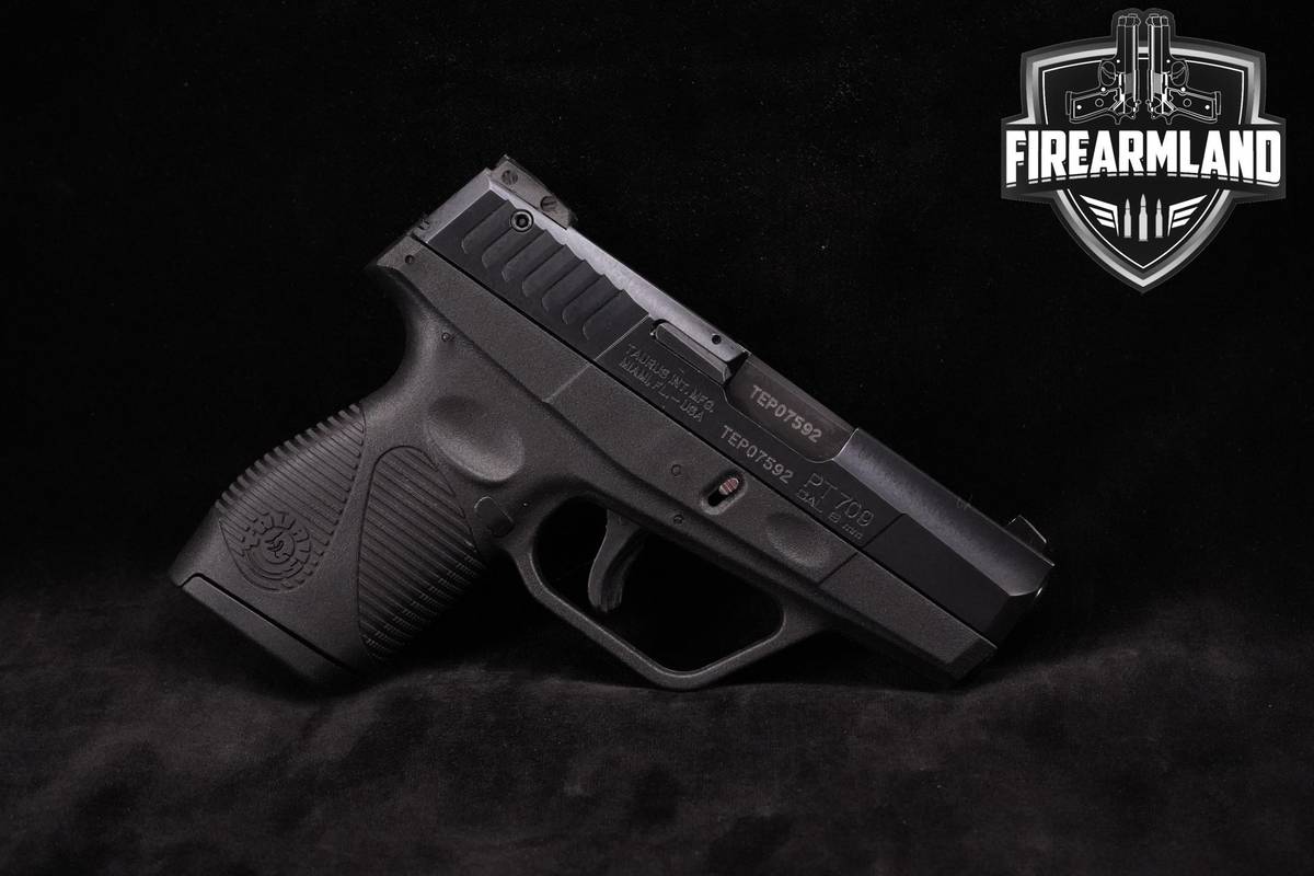 Taurus PT 709 Slim 9mm 3.2" Blued PT709 +2 MAGS & ORIG CASE