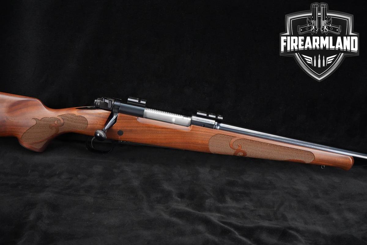 Winchester Model 70 Featherweight 30-06 22" Blued & Walnut Mauser-Style
