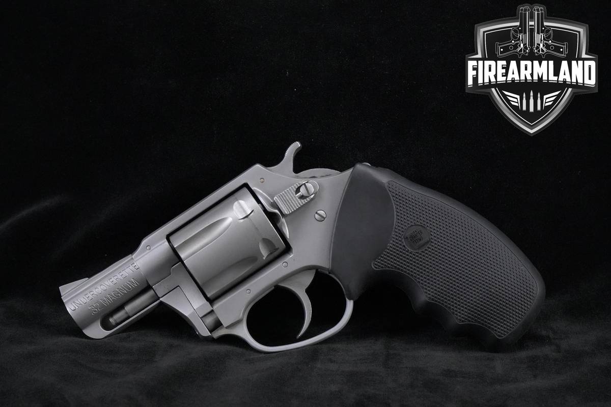 Charter Arms Undercorvette 32 Magnum 2" Charter-Arms Undercorvette ORIG BOX