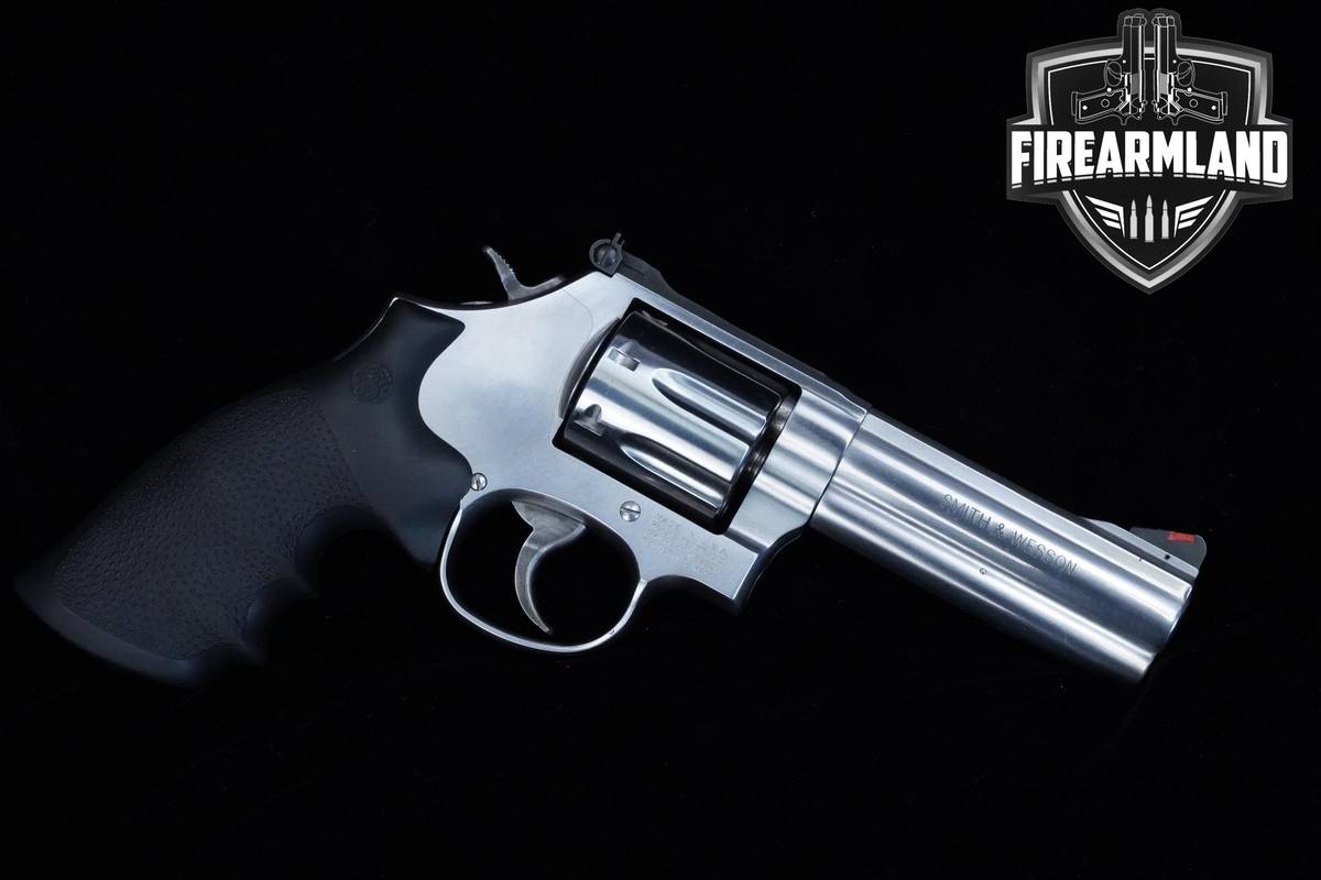 Smith & Wesson (S&W) Model 686-6 Plus 357 Magnum 4" S&W 686-6 +ORIG CASE