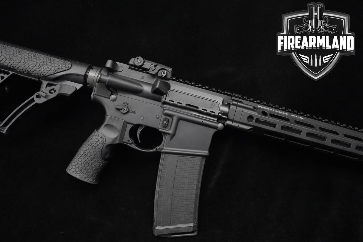 Daniel Defense DDM4 V7 LW AR-15 AR15 AR Daniel-Defense DDM4V7-LW