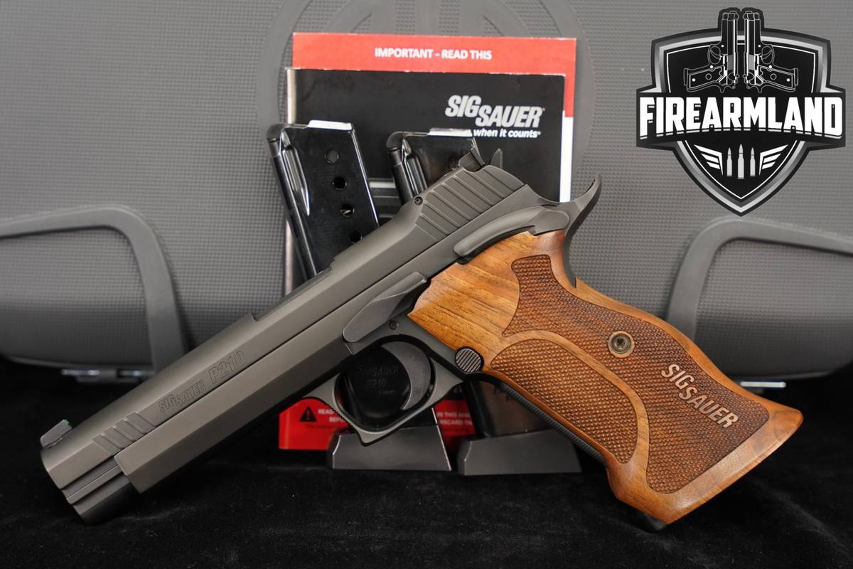 LIKE-NEW Sig Sauer P210 Target 9mm 5" P-210 +3 MAGS, ORIG CASE