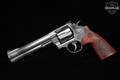 Smith & Wesson (S&W) Model 629 Deluxe, -6, Classic .44 Rem Magnum Satin Stainless in Excellent Condition Image 4