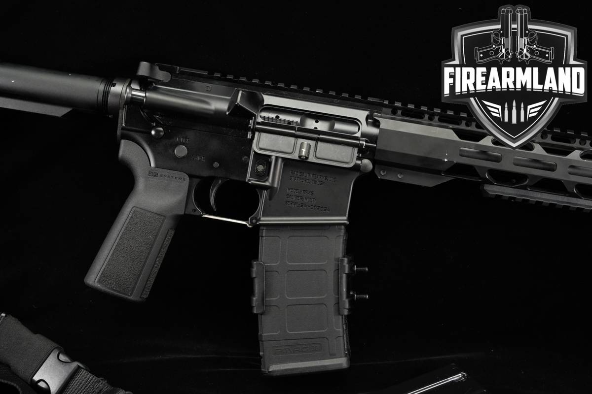 Radical Firearms RF-15 5.56 NATO AR15 RF15 AR Schmeisser S60 +4 MAGS