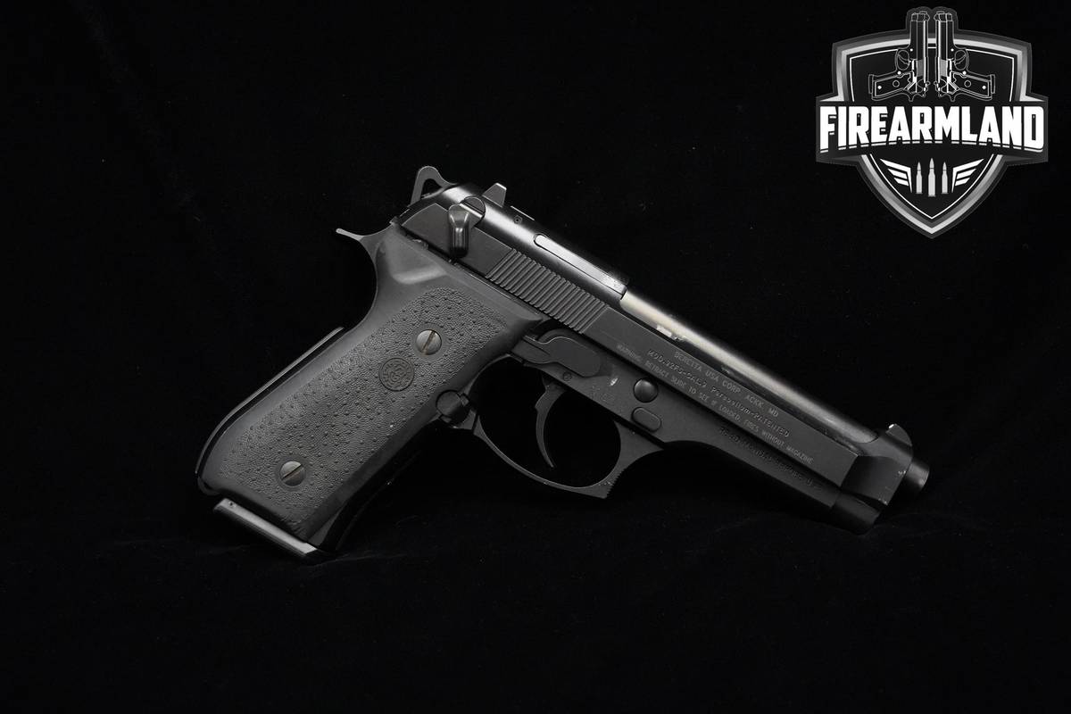 Beretta Model 92FS 9mm 4.9" Beretta 92FS 92-FS +3 MAGS, ORIG CASE & HOLSTER