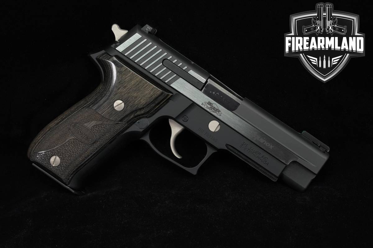 CUSTOM SHOP Sig Sauer P226 Equinox 40 S&W 4.4" P 226 +2 MAGS & ORIG CASE