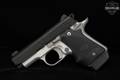 Kimber Micro 9 Two-Tone Rosewood 9mm Luger Two-Tone Black & Silver in Very Good Condition Image 4