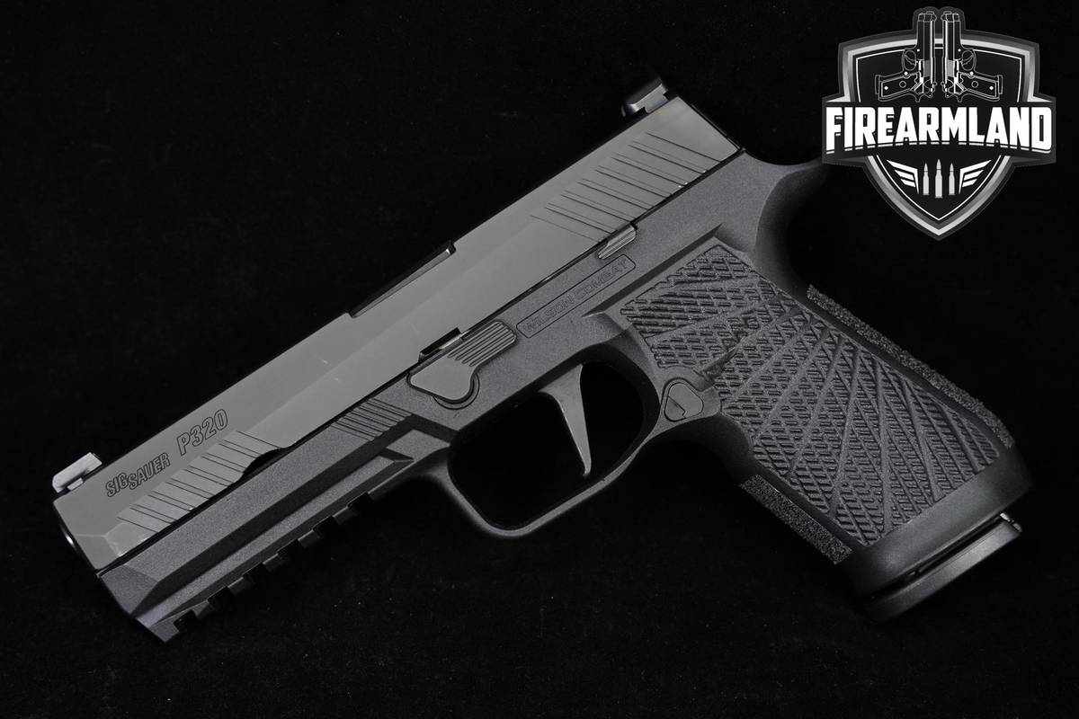 Sig Sauer P320 Full-Size Wilson Combat WCP320 Grip 9mm 4.7" Pistol +4 MAGS