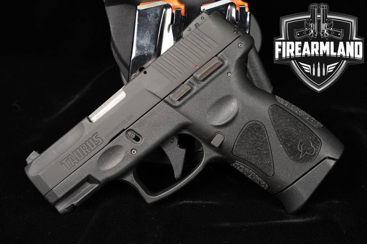 Taurus G2C 40 S&W 3.2" G2 C +3 MAGS & HOLSTER