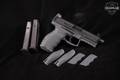 Heckler & Koch (H&K, HK) VP9 9mm Luger Two-Tone Black & Grey in Excellent Condition Image 2