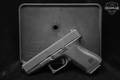 Glock 19 Gen1 AS 9mm Luger Black in Very Good Condition Image 2