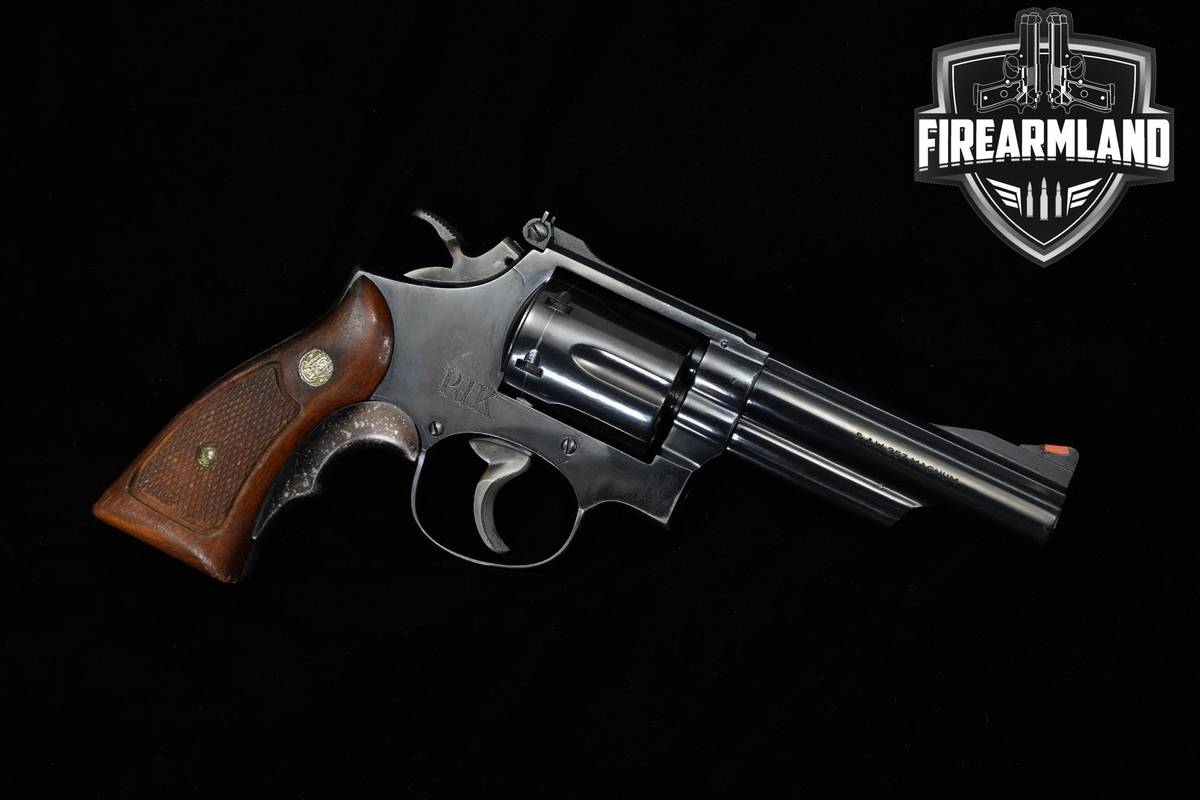 1968 Smith & Wesson (S&W) Model 19-2 357 Magnum 4" Blued S&W 19-2 ENGRAVED
