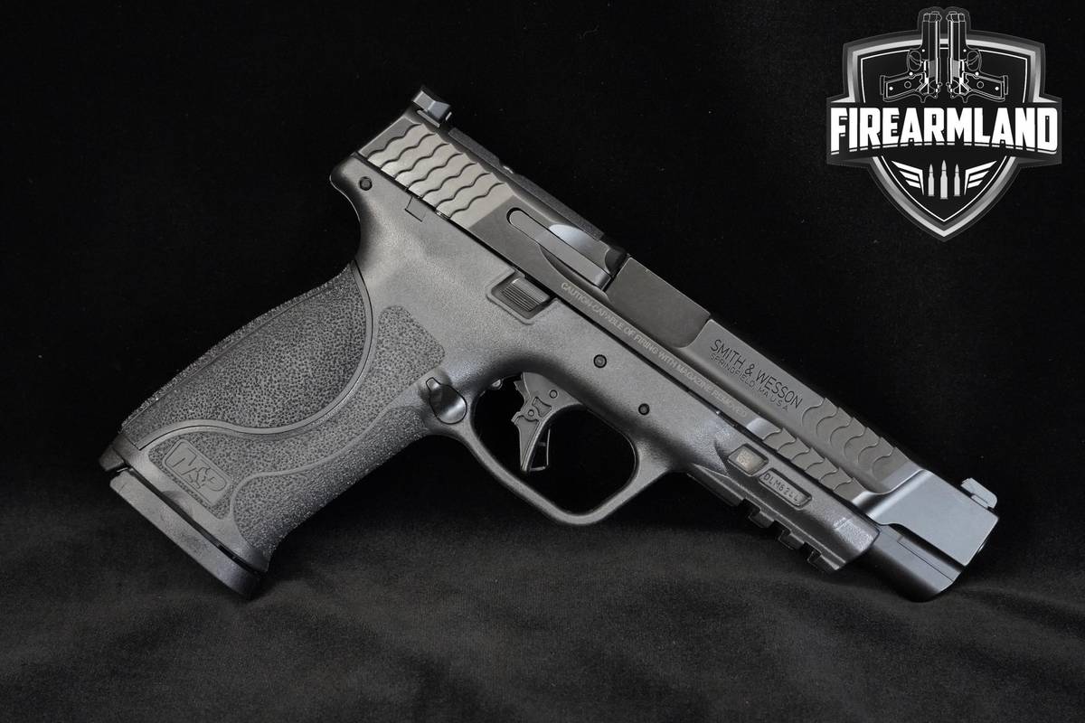 Smith & Wesson (S&W) M&P9 M2.0 FS M2.0 9mm 5" S&W-M&P9 +3 MAGS & ORIG CASE