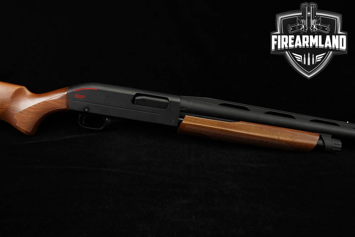 Winchester SXP Field Compact 12-Gauge 28" Black & Hardwood